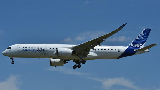 Von Laurent ERRERA from L'Union, France - Airbus A350-900 XWB Airbus Industries (AIB) MSN 001 - F-WXWB, CC BY-SA 2.0, https://commons.wikimedia.org/w/index.php?curid=29540231